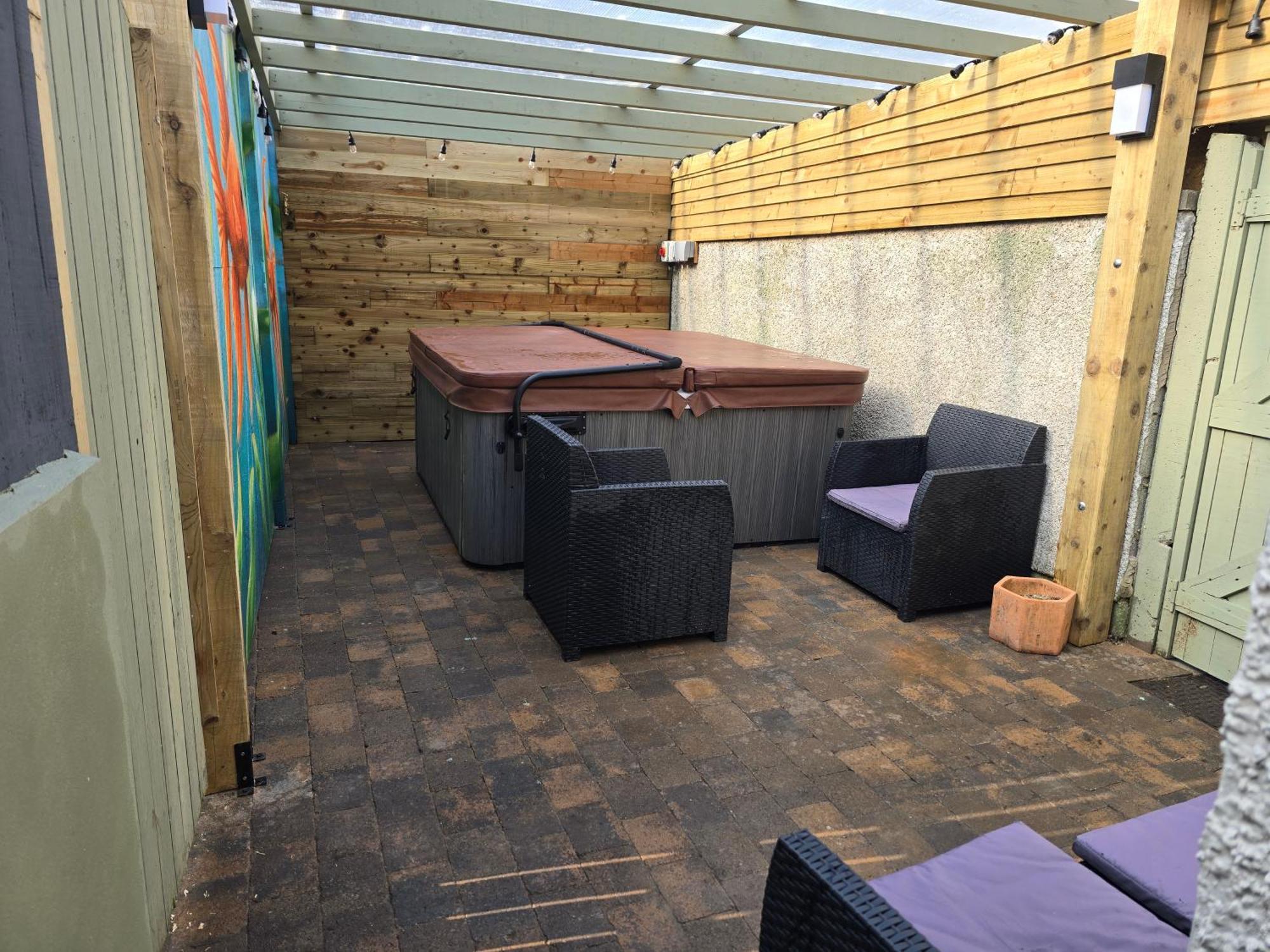 Eden Rose Cottage Hot-Tub Jacuzzi Morecambe-Bay מראה חיצוני תמונה